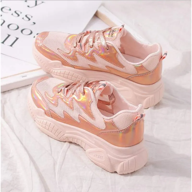 Lily  Modische Damensneaker in Wei
