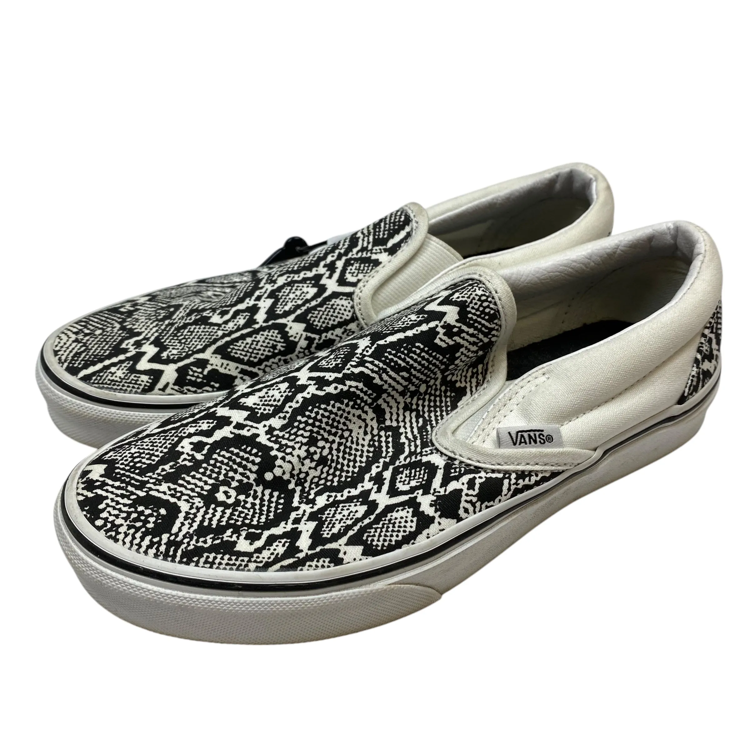 Shoes Sneakers By Vans In Black & White, Size: 6.5