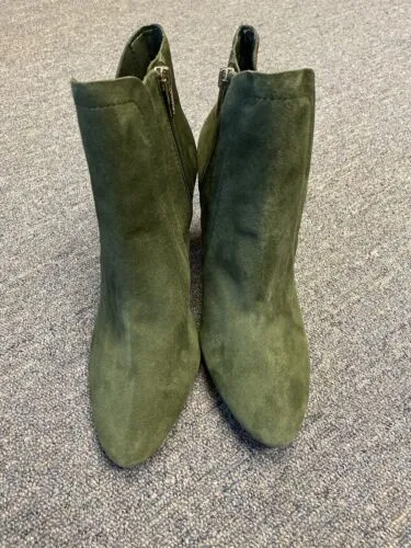 Vince Camuto Women Rotiena Pine Forest Green Suede Heels boots shoes sz 9.5