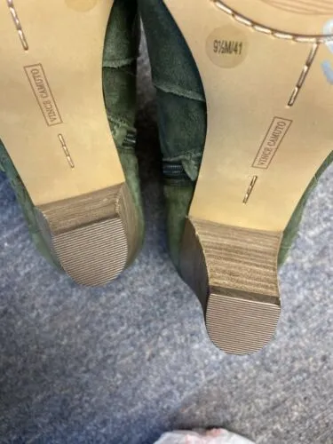 Vince Camuto Women Rotiena Pine Forest Green Suede Heels boots shoes sz 9.5